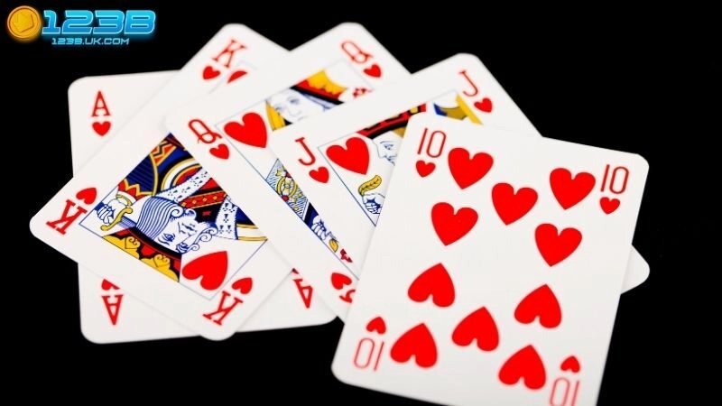 Ưu Điểm Của Bài Liêng Online: Tiện Lợi Và Cơ Hội Thắng Lớn