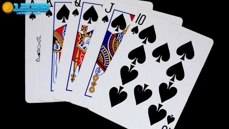 Luật Chơi Bài Liêng Cơ Bản: Nắm Vững Để Thắng Lớn